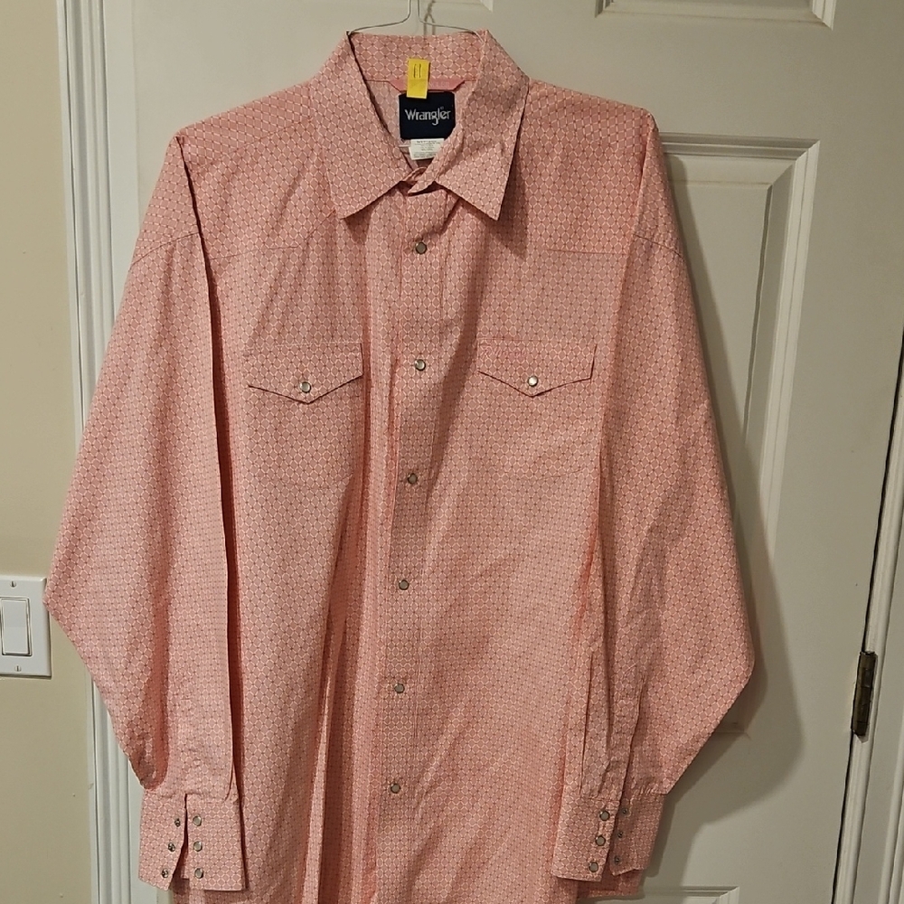 Wrangler Men's Casual Pink Button Down Shirt